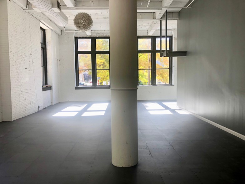 More Photos Of 1300 Washington Ave, Saint Louis Storefront For Sale