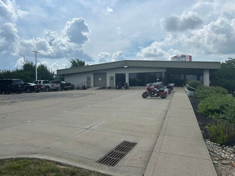 More Photos Of 8025 Action Blvd, Florence Storefront For Sale