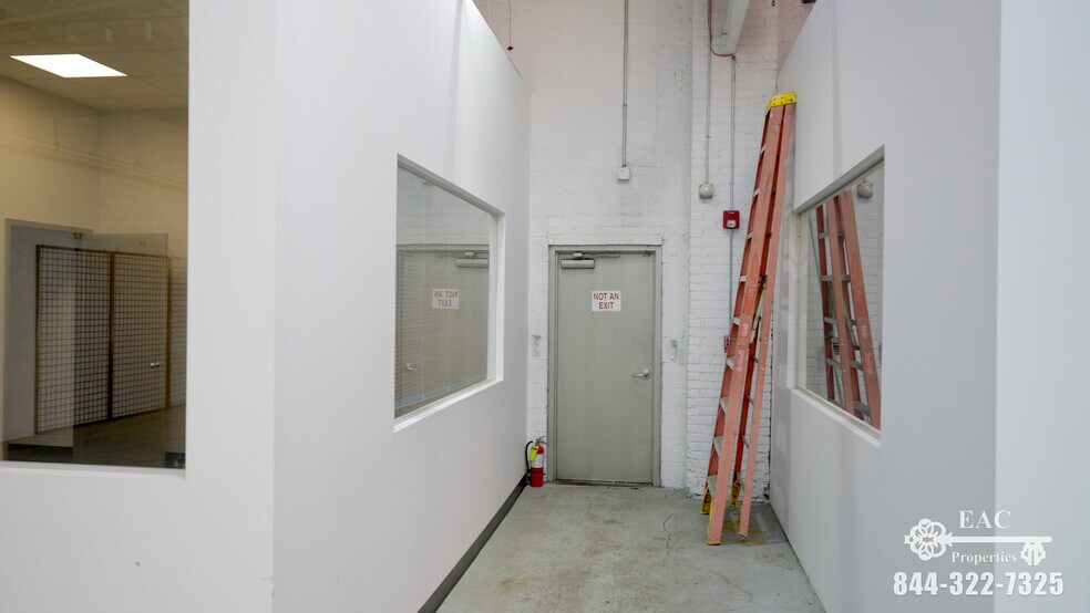 More Photos Of 482 Glenbrook Rd, Stamford Manufacturing For Lease
