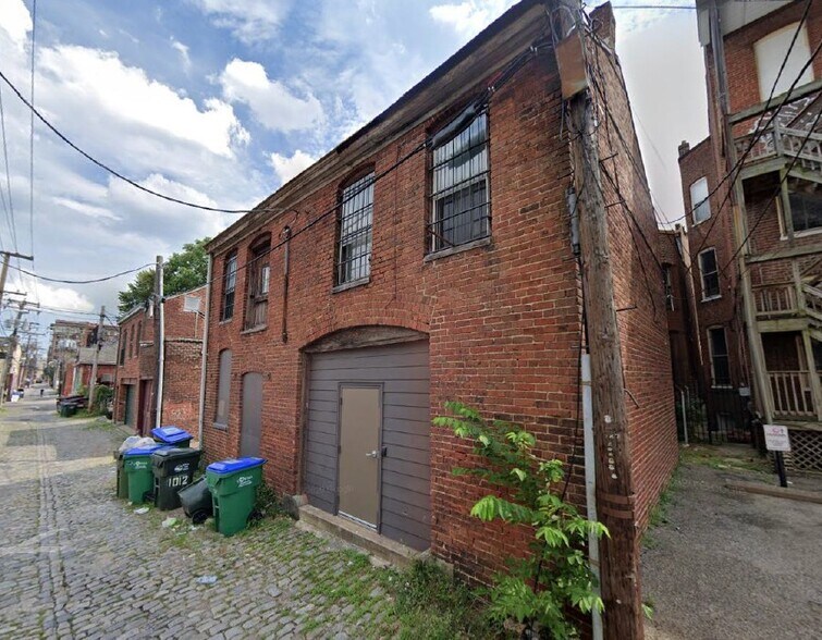 More Photos Of 1014 W Franklin St, Richmond Office For Sale