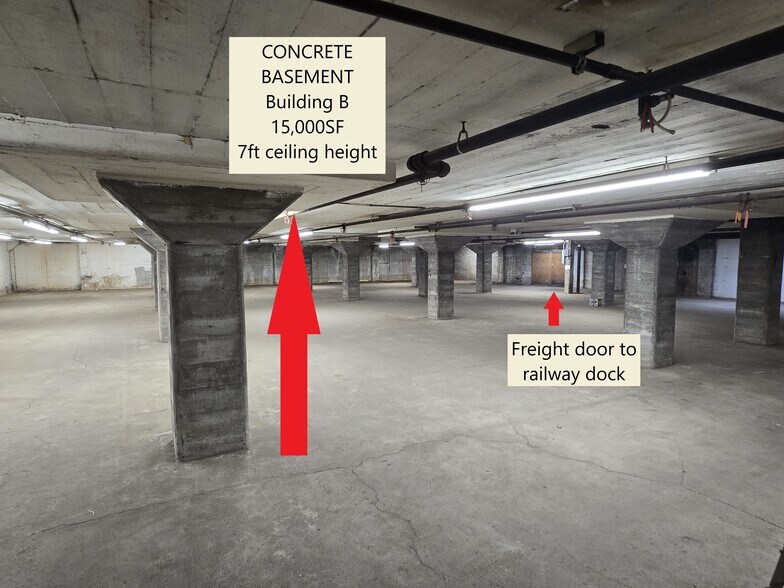 More Photos Of 500 E Illinois St, Newberg Manufacturing For Sale