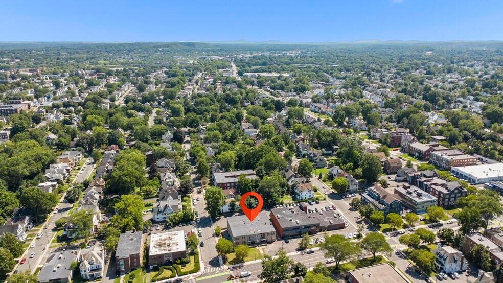 More Photos Of 621 Farmington Ave, Hartford Apartments For Sale