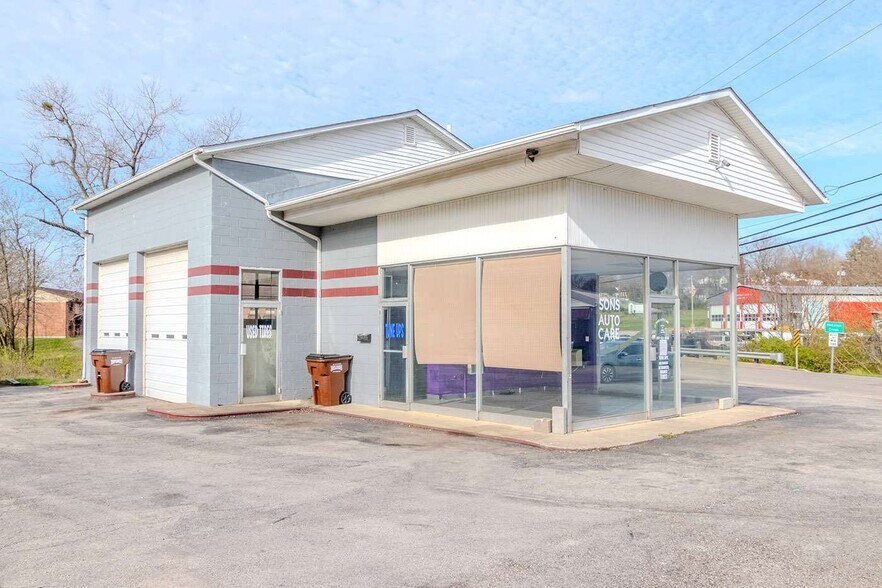 More Photos Of 525 E Main St, Mount Sterling Light Manufacturing For Lease