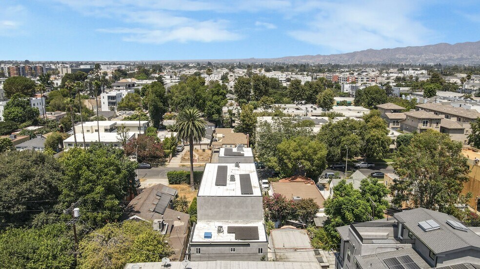 More Photos Of 10826 Hesby St, North Hollywood Apartments For Sale