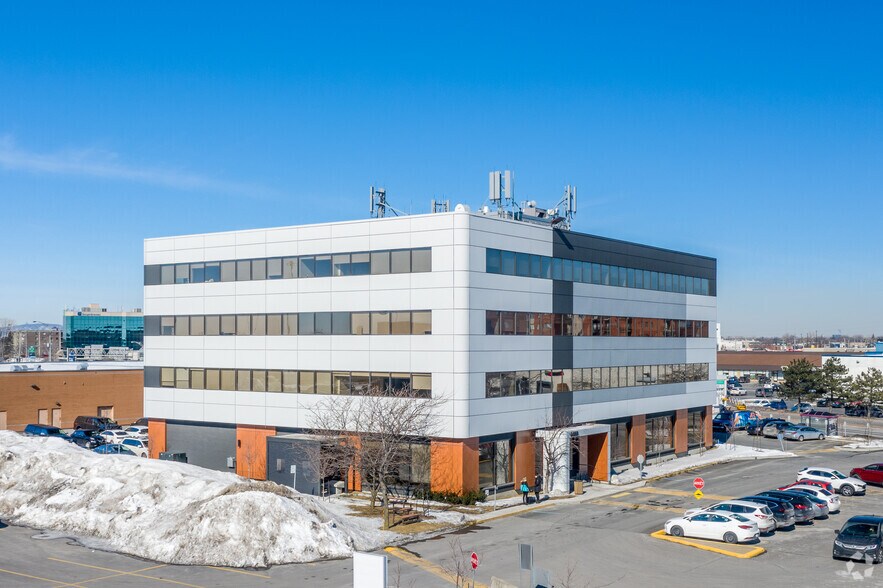 6400 Auteuil Av, Brossard, QC J4Z 3P5 Office For Lease