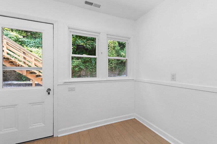 More Photos Of 306 Main St, Parkville Apartments For Sale