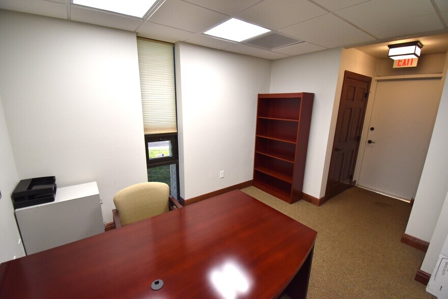 More Photos Of 816 US Highway 1, Sebastian Medical For Sale