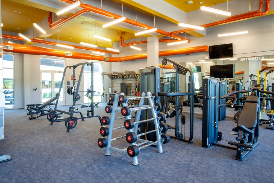 More Photos Of 104 E 7th St, Coralville Apartments For Lease