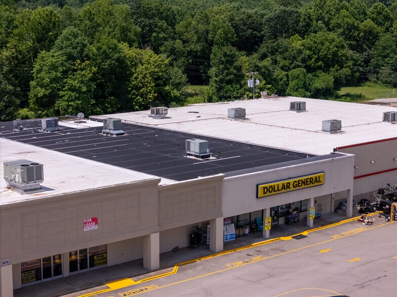 More Photos Of 677 W Church St, Lexington Unknown For Lease