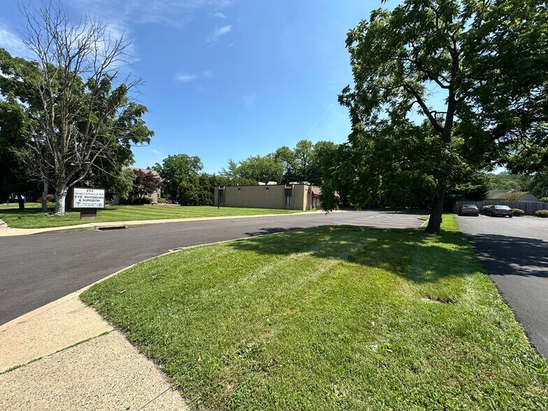 More Photos Of 485 N Main St, Doylestown Medical For Lease