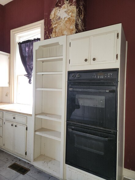 More Photos Of 1402 2nd Ave, Columbus Office For Sale