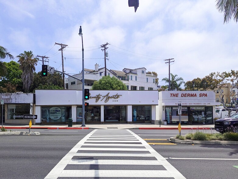 Primary Photo Of 3028-3034 E Coast Hwy, Corona Del Mar Storefront For Lease