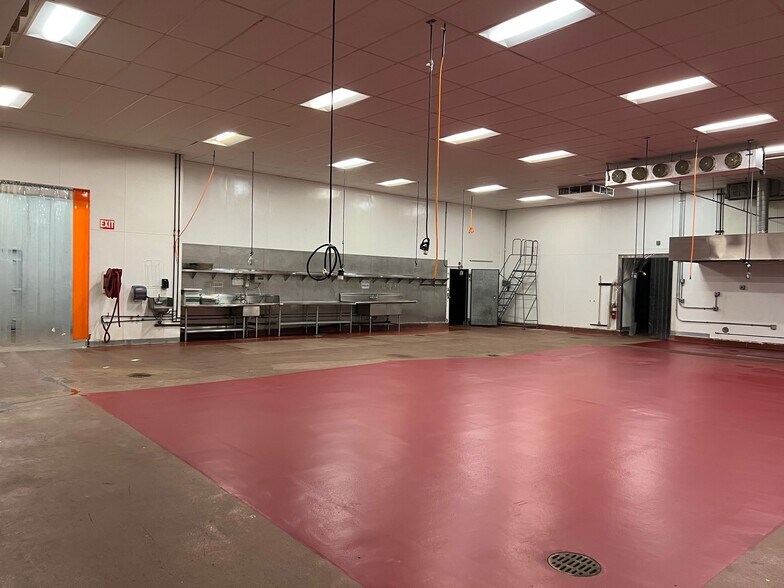 More Photos Of 446 S Towne Ave, Los Angeles Food Processing For Lease