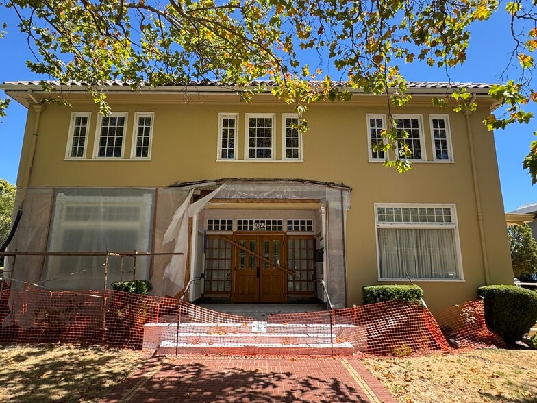 More Photos Of 1022 E St, San Rafael Office For Sale