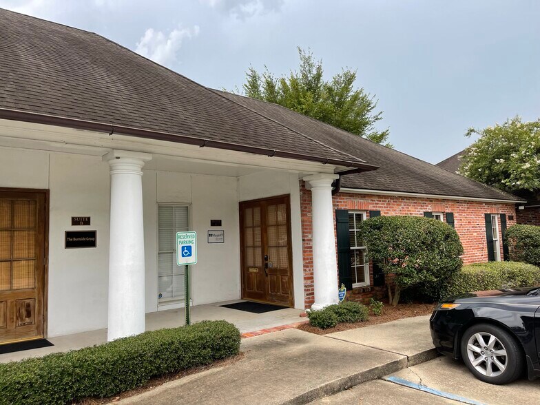 More Photos Of 9456 Jefferson Hwy, Baton Rouge Medical For Lease