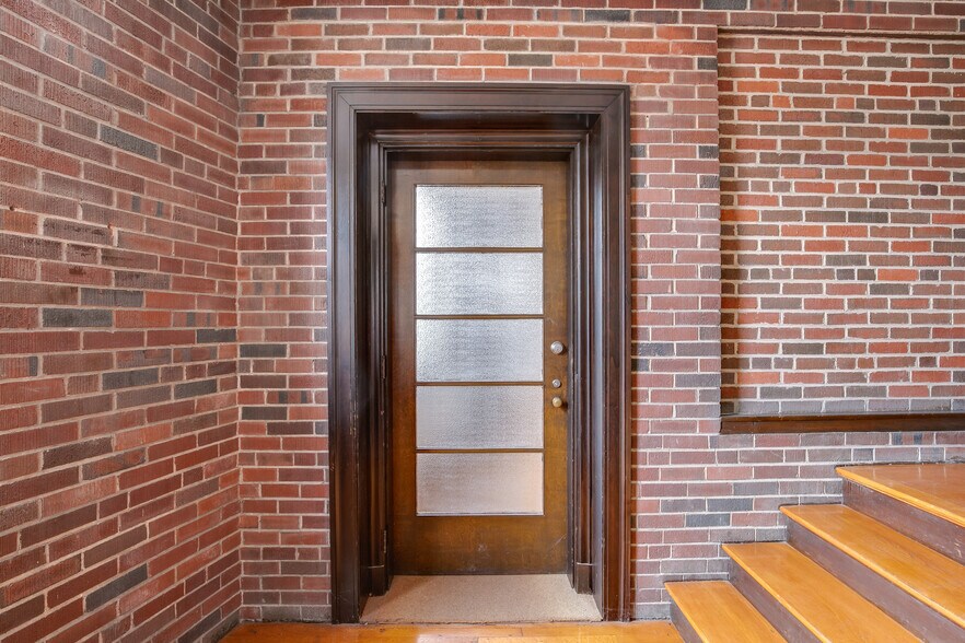 More Photos Of 3661 W Shore Rd, Warwick Warehouse For Sale