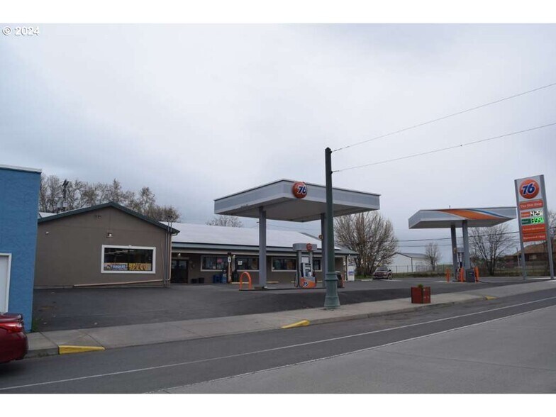 Primary Photo Of 457 E Main St, Athena Convenience Store For Sale