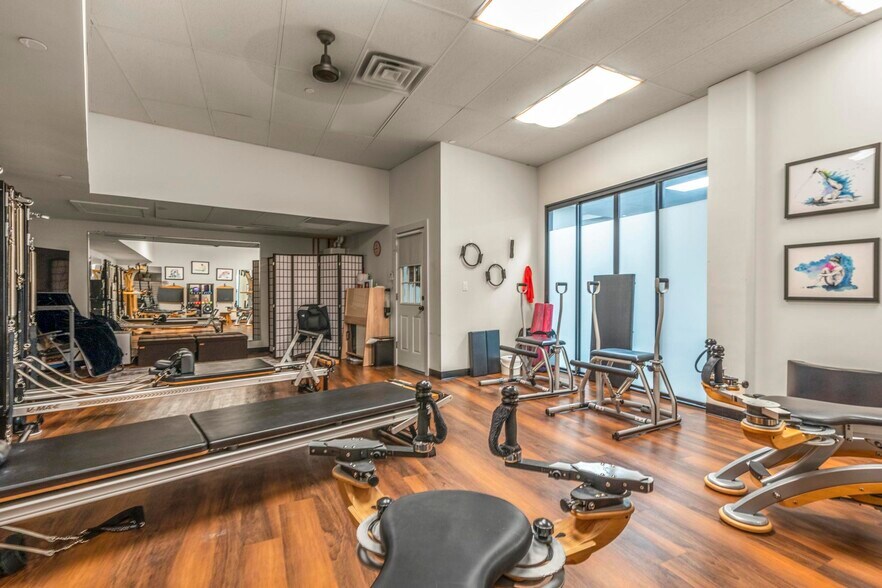 More Photos Of 21 Forest Street Unit# C1, New Canaan General Retail For Sale