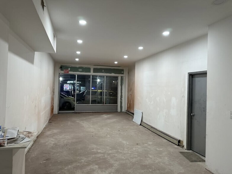 More Photos Of 12516 Jamaica Ave, Richmond Hill Apartments For Sale