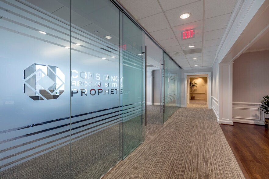 More Photos Of 230 Peachtree St NW, Atlanta Office For Lease