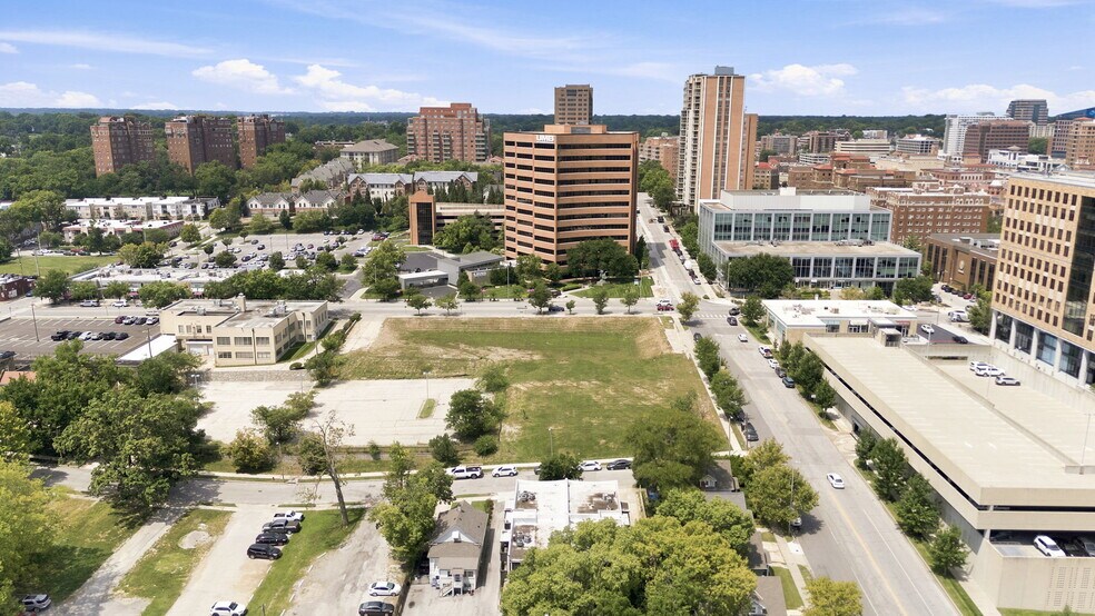 More Photos Of 4911 Walnut St, Kansas City Apartments For Sale