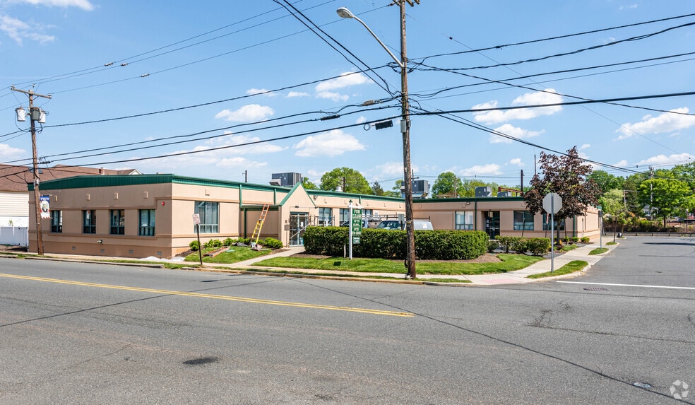 Primary Photo Of 550 Springfield Ave, Berkeley Heights Office For Lease