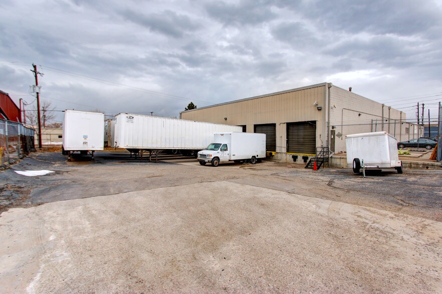 More Photos Of 1520 W 13th Ave, Denver Warehouse For Lease
