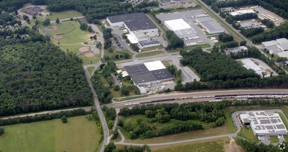 More Photos Of 49 Geyser Rd, Saratoga Springs Manufacturing For Lease