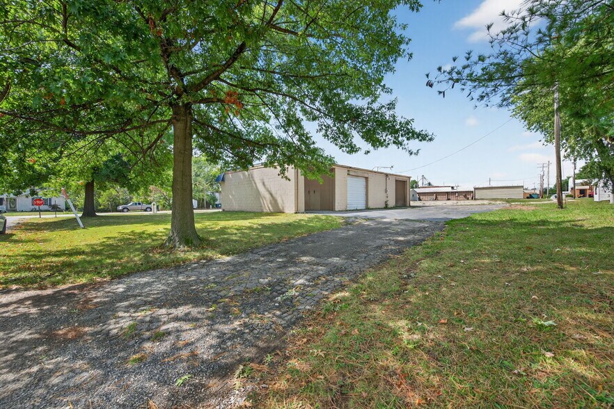 More Photos Of 115 E Booneslick Rd, Jonesburg Carwash For Sale