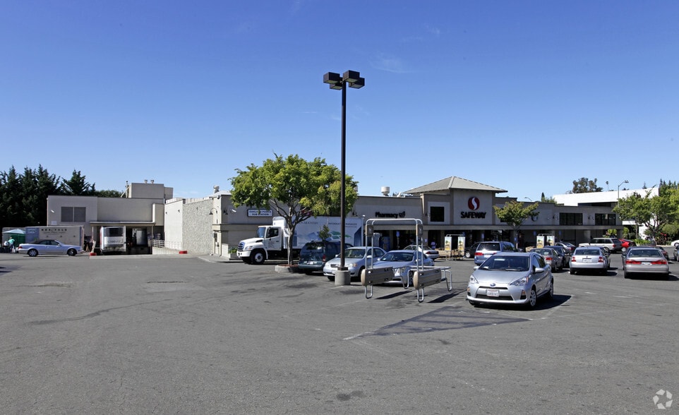 More Photos Of 3510-3550 Fruitvale Ave, Oakland Unknown For Lease