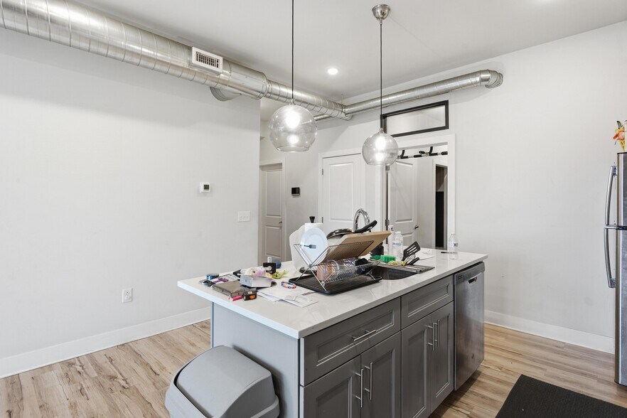 More Photos Of 2440 Kensington Ave, Philadelphia Apartments For Sale