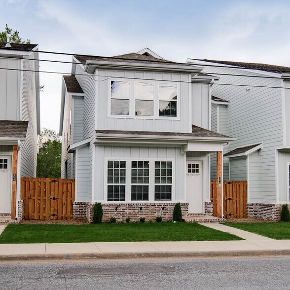 More Photos Of 502-510 W Persimmon St, Rogers Apartments For Sale