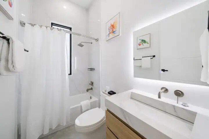 More Photos Of 21 Tidewater Ct, Panama City Beach Office Residential For Sale