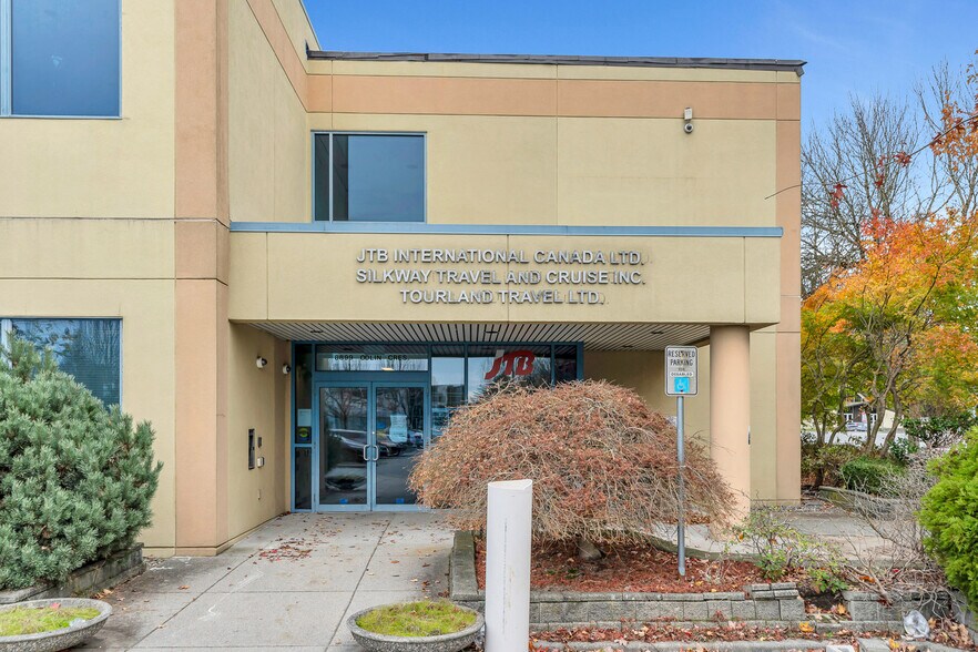 More Photos Of 8899 Odlin Cres, Richmond Office For Lease