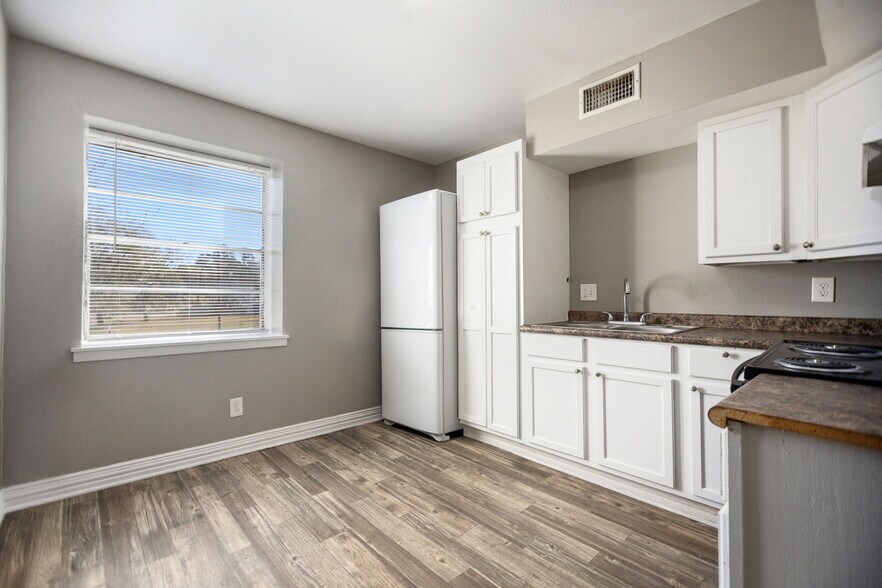 More Photos Of , Lufkin Multifamily For Sale