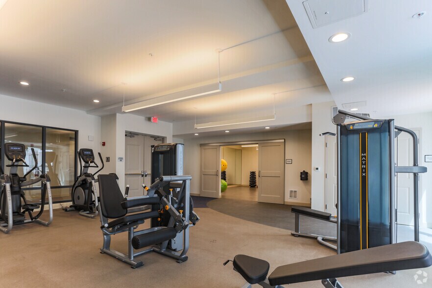 More Photos Of 1850 Merchant Ln, Hampton Apartments For Sale