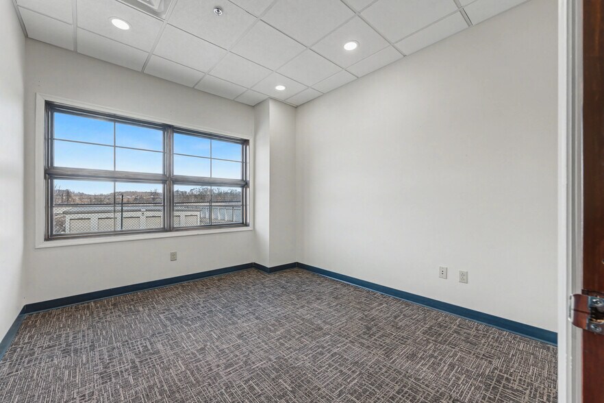 More Photos Of 2195 Cheat Rd, Morgantown Medical For Sale