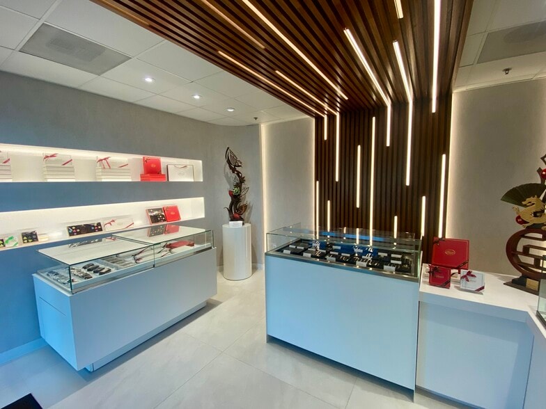 More Photos Of 3057 Edinger Ave, Tustin Research And Development For Sale