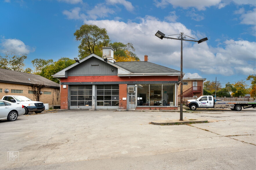 Primary Photo Of 2010 S River Rd, Des Plaines Auto Dealership For Sale