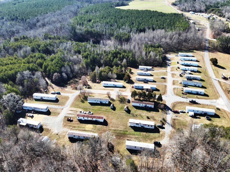 More Photos Of 1496 Hunters Ln, Blairs Manufactured Housing Mobile Home Park For Sale