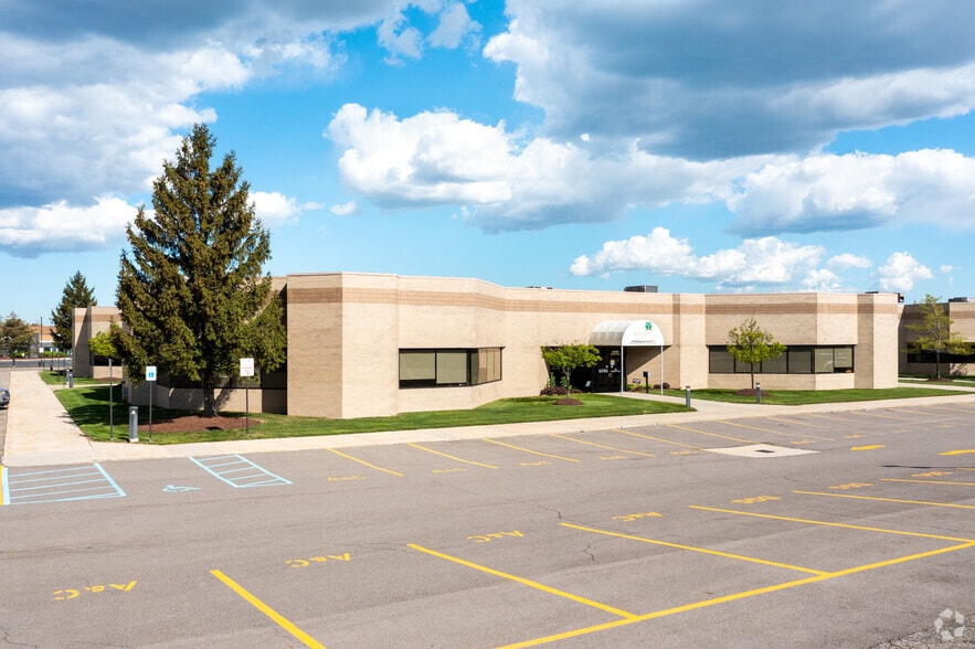More Photos Of 31572 Industrial Rd, Livonia Unknown For Lease