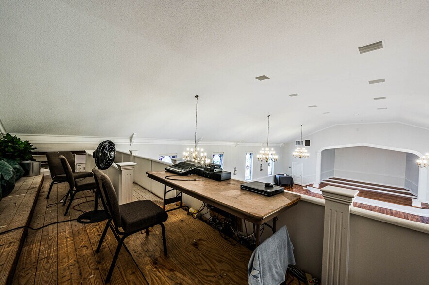 More Photos Of 824 Lehman Ave, Bowling Green Religious Facility For Sale