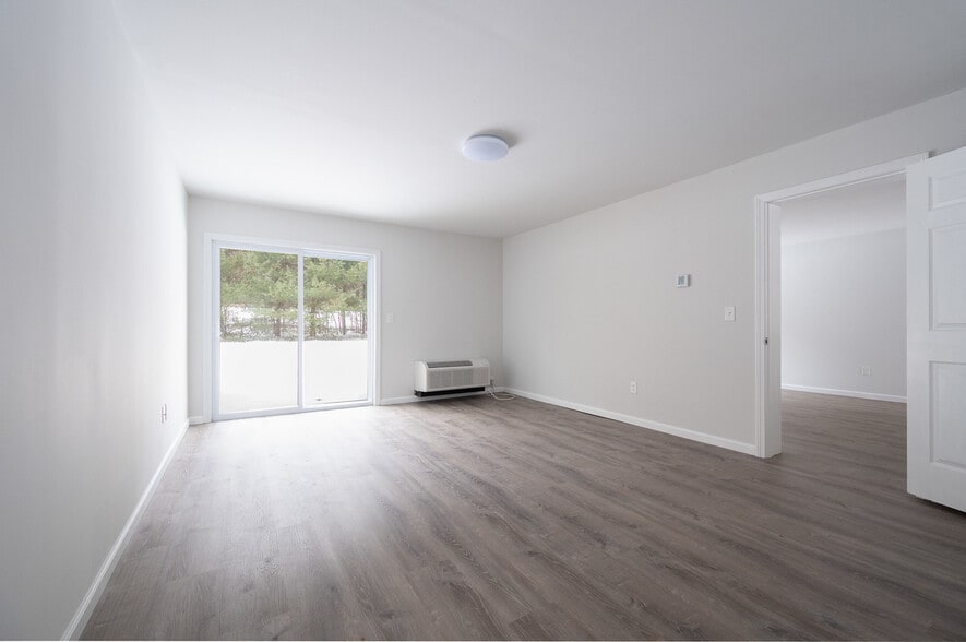 More Photos Of 1030 Federal Rd, Brookfield Apartments For Sale