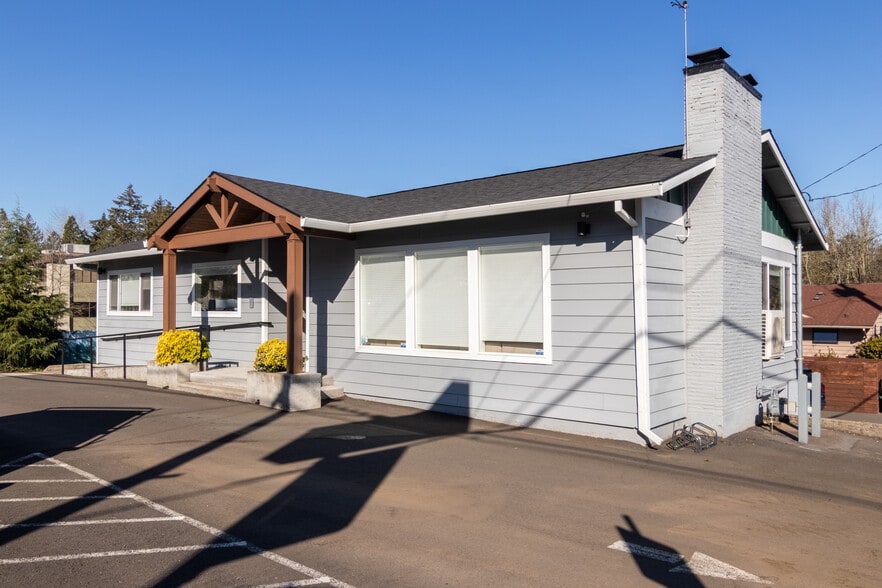 Primary Photo Of 9645-9655 SW Beaverton Hillsdale Hwy, Beaverton Medical For Sale