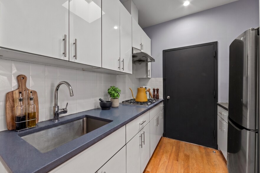 More Photos Of 174 Avenue S, Brooklyn General Retail For Sale