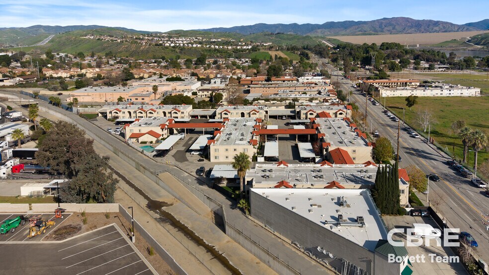 More Photos Of 31657 Ridge Route Rd, Castaic Apartments For Sale