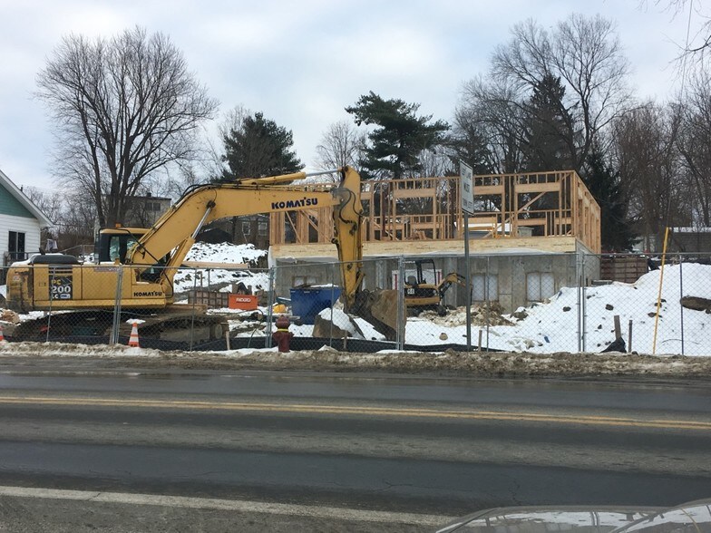More Photos Of 466 E Main St, Middletown Medical For Lease