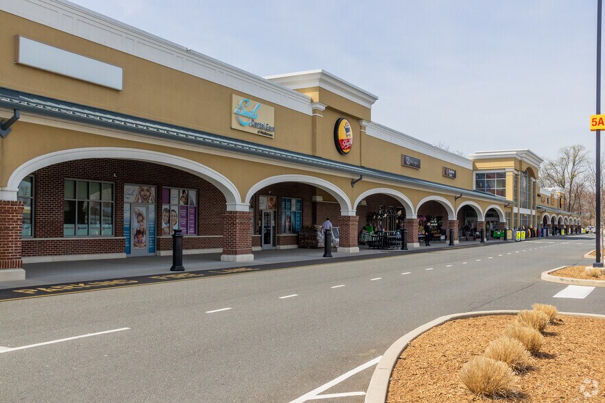 More Photos Of 1450-1500 Rt-35, Middletown Unknown For Lease