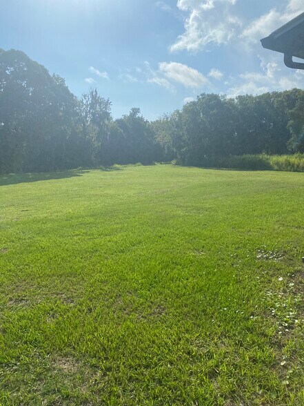 More Photos Of 153 S US Highway 1, Oak Hill Auto Repair For Sale