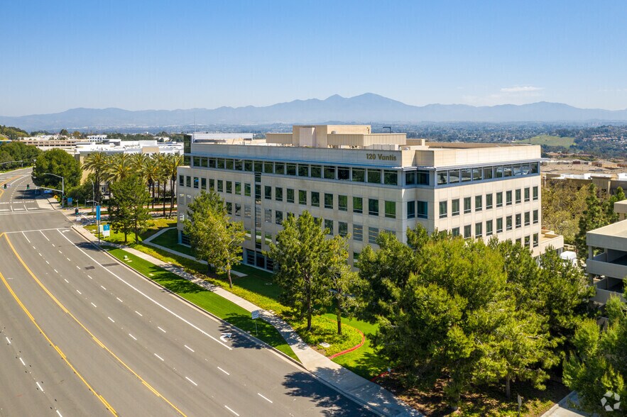 More Photos Of 120 Vantis, Aliso Viejo Office For Lease